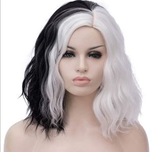 Black/White Cosplay Costume CruElla DeVil Wig